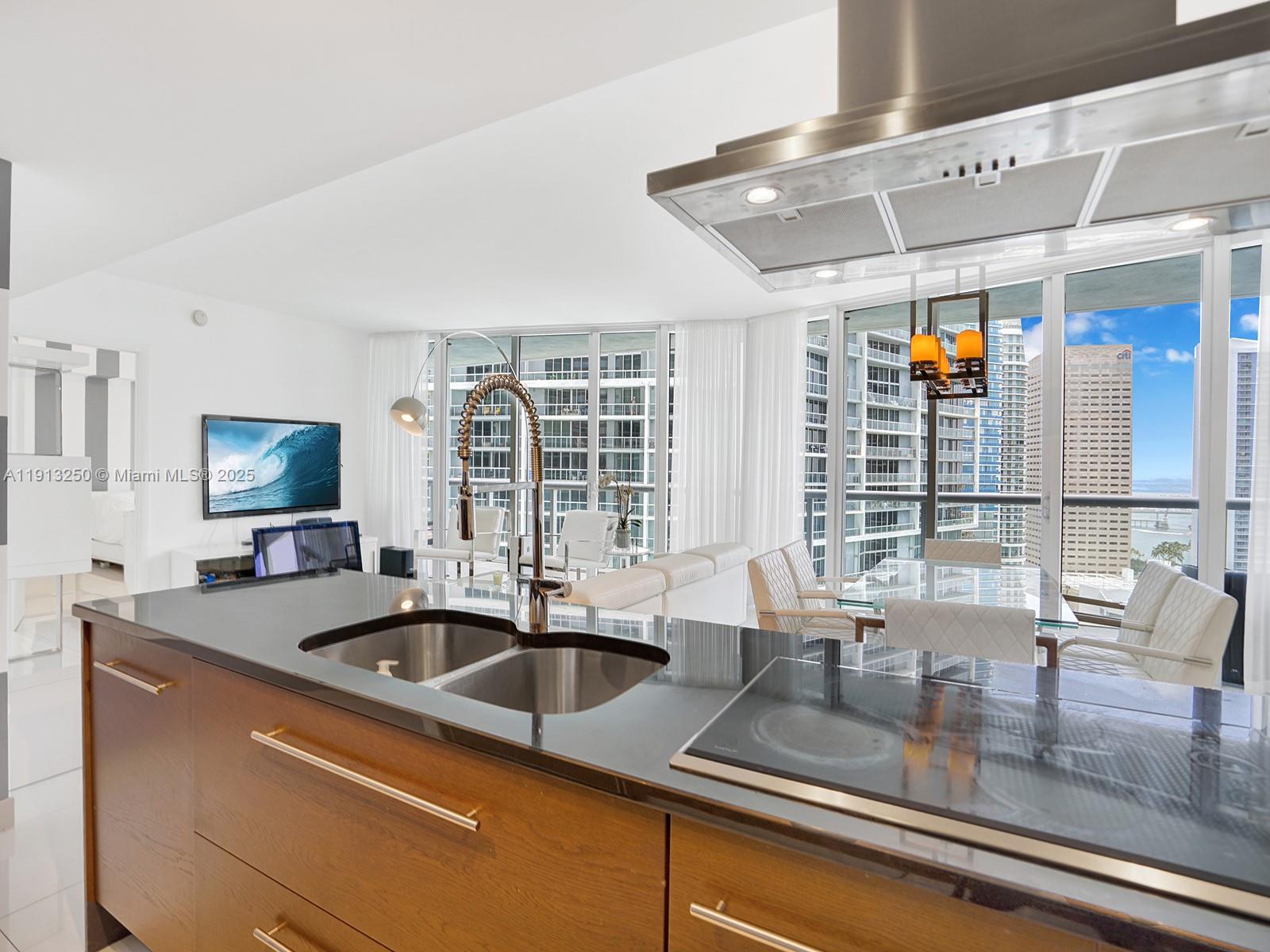 495 Brickell Ave # 2504
