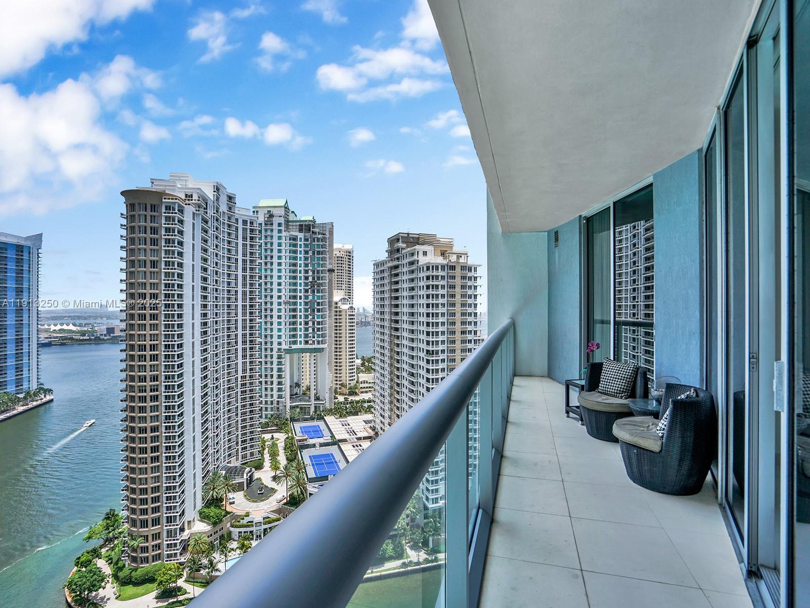 495 Brickell Ave # 2504