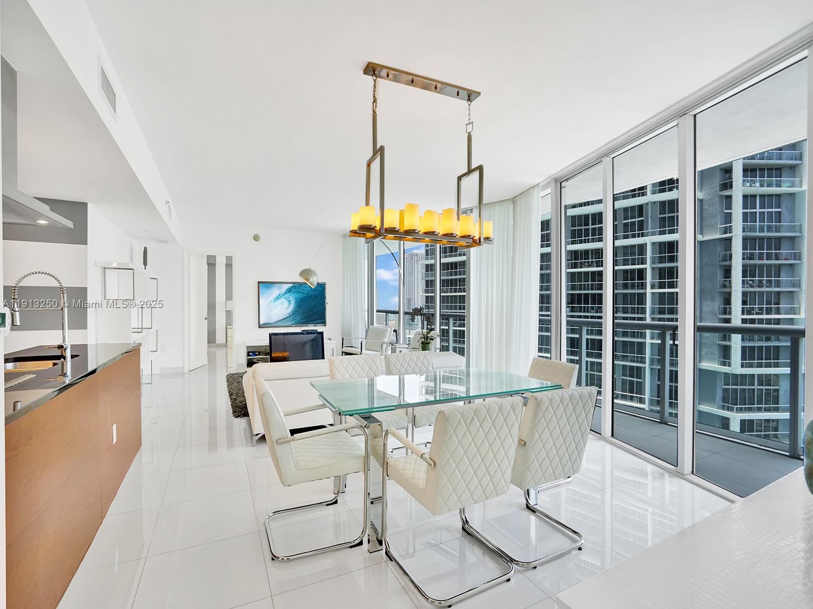 495 Brickell Ave # 2504
