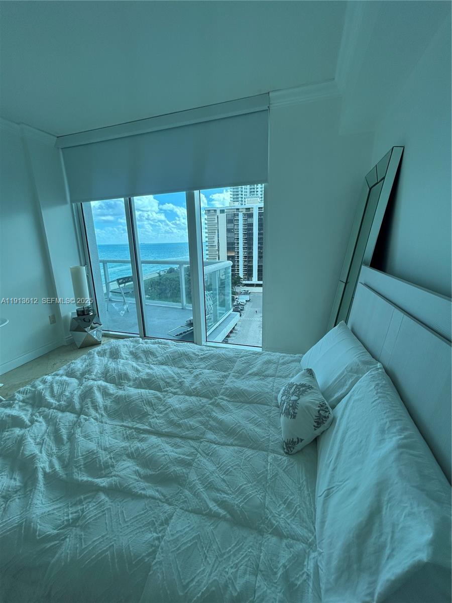 6515 Collins Ave # 1007