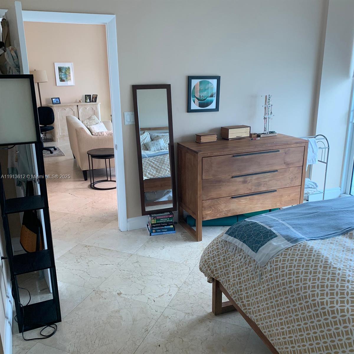 6515 Collins Ave # 1007