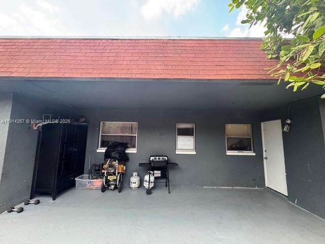 7810 SW 10th St