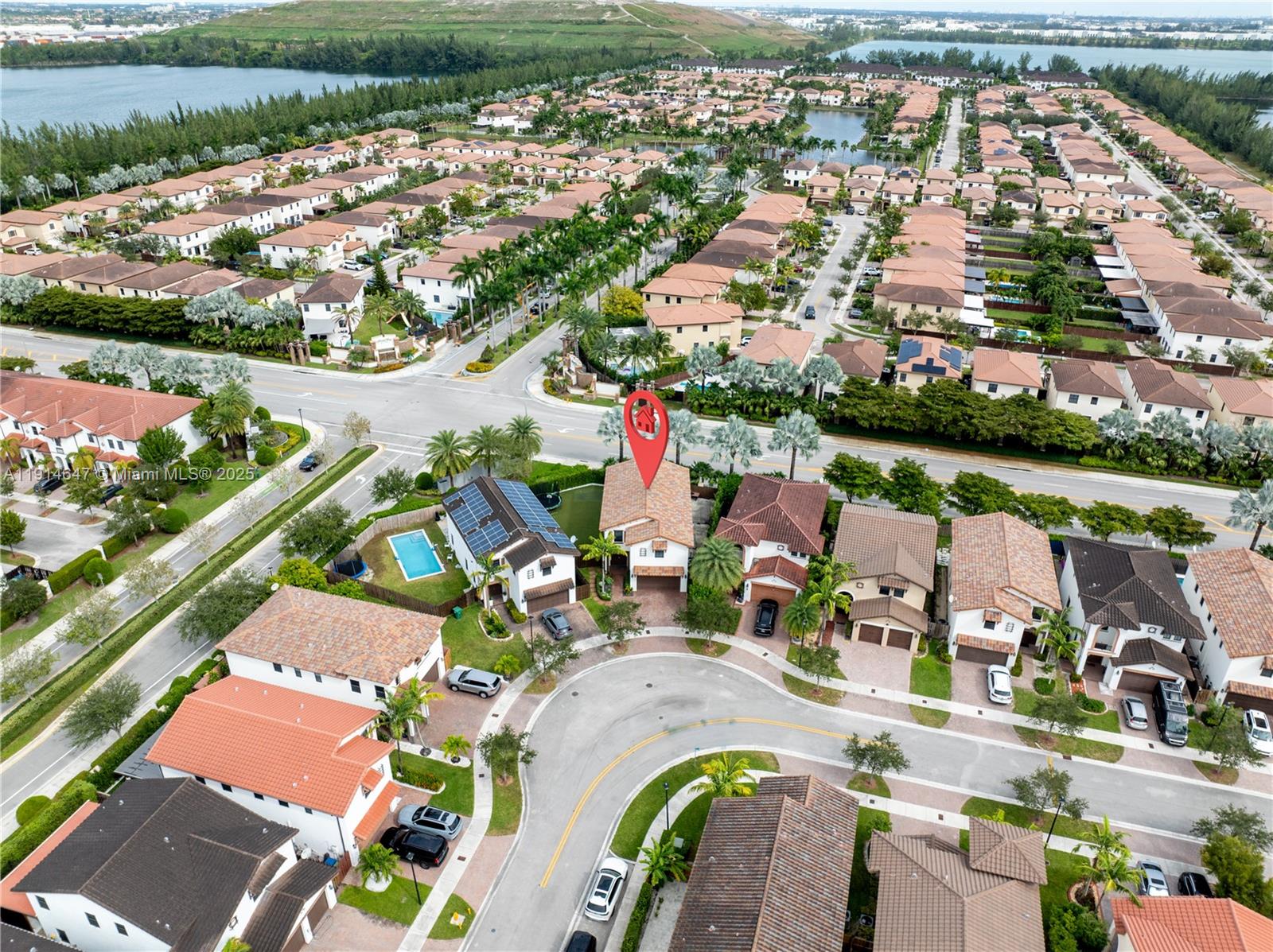 8777 NW 102nd Ct