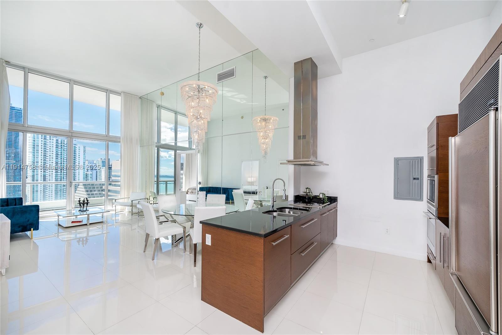 495 SE Brickell Ave # 4103