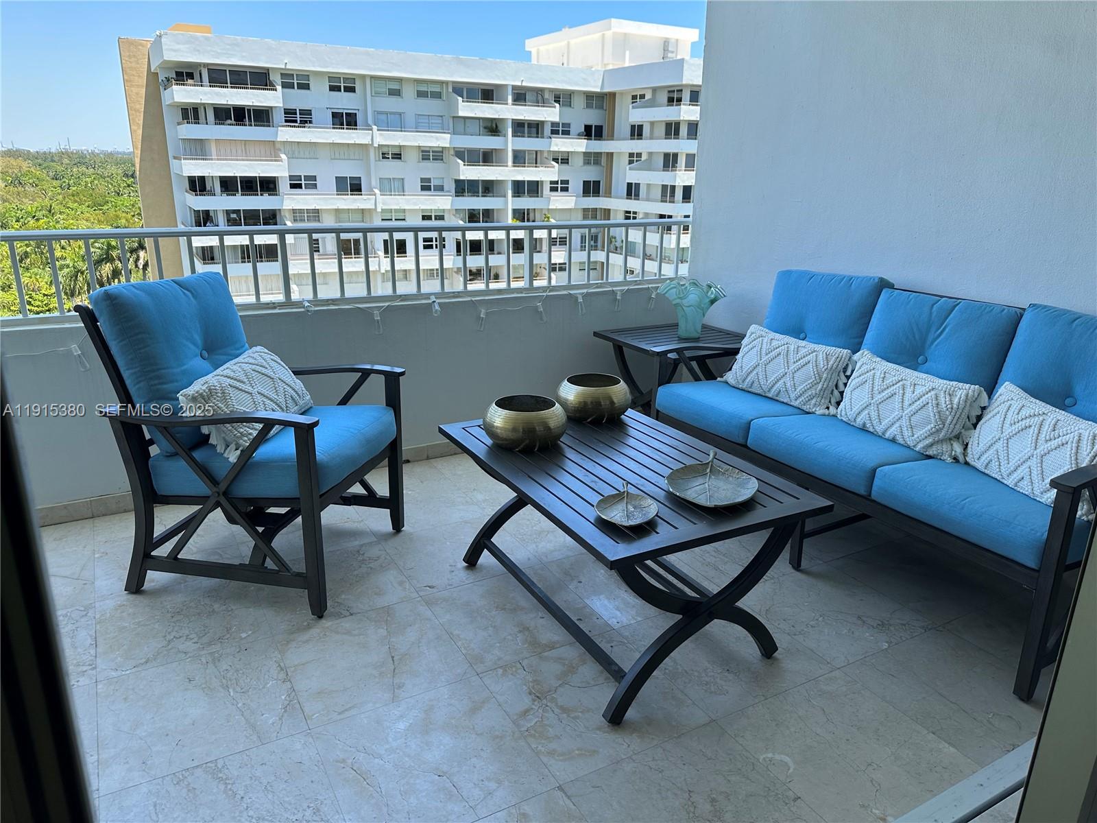 199 Ocean Lane Dr # 1004