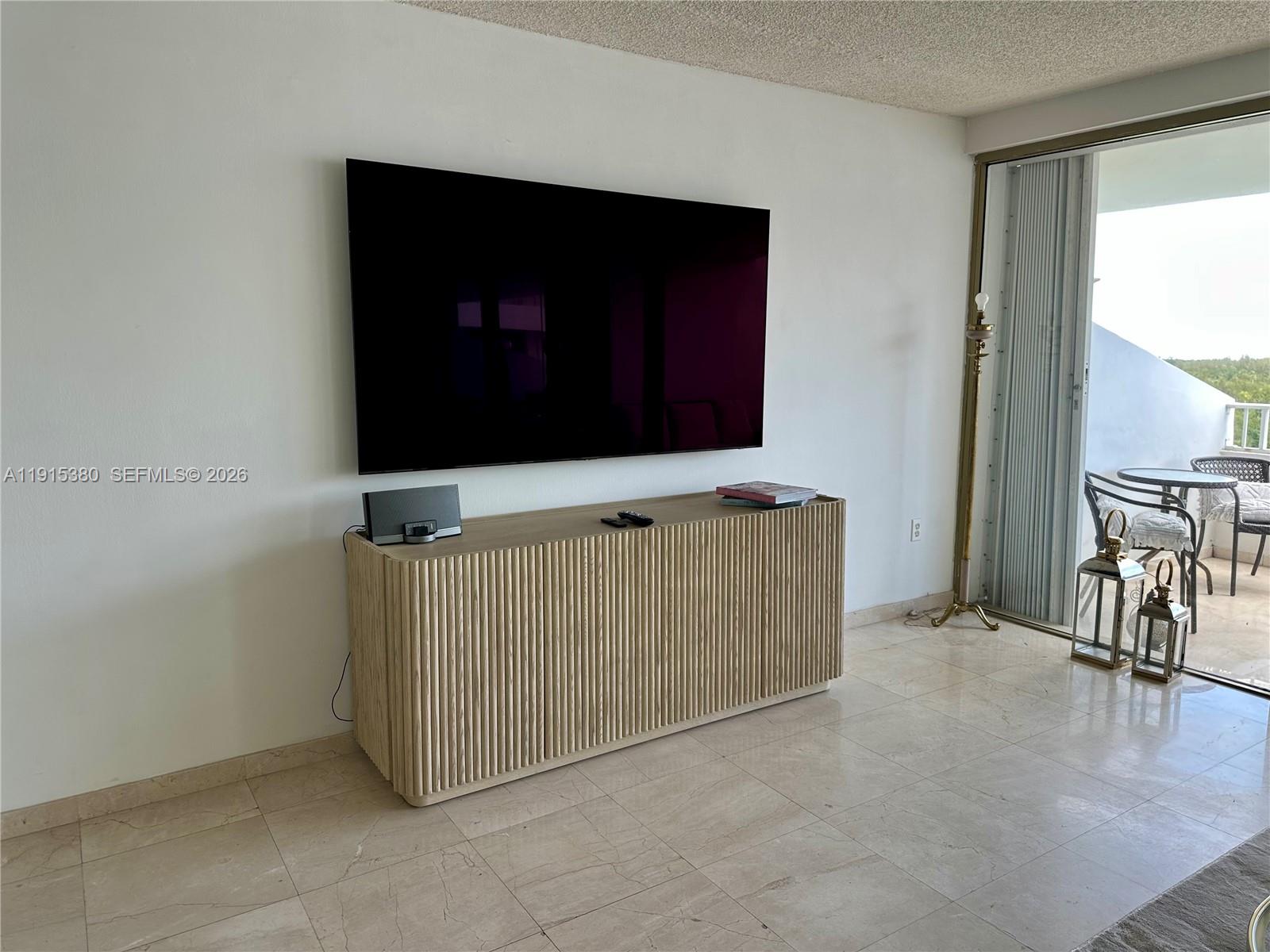 199 Ocean Lane Dr # 1004