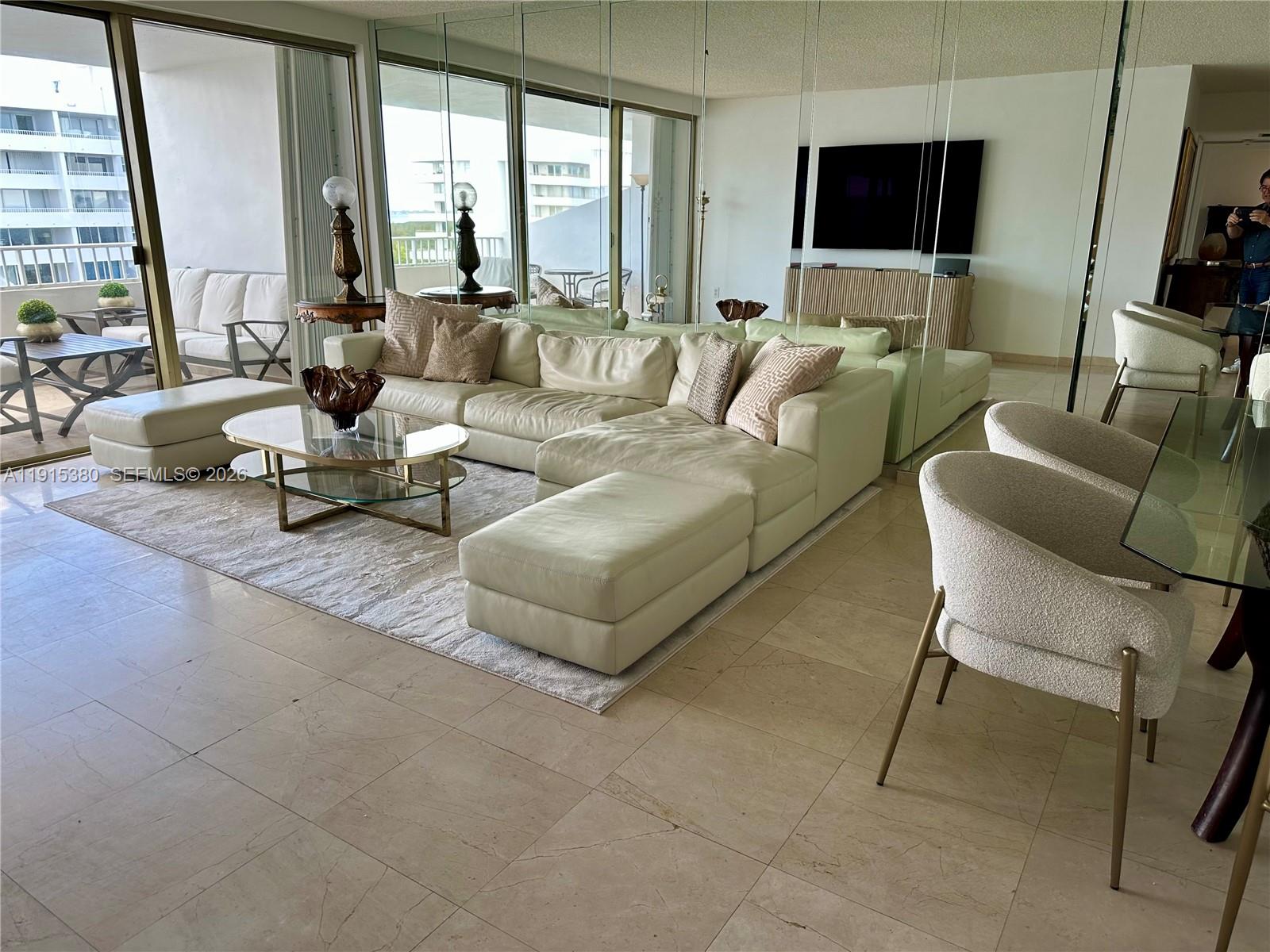 199 Ocean Lane Dr # 1004