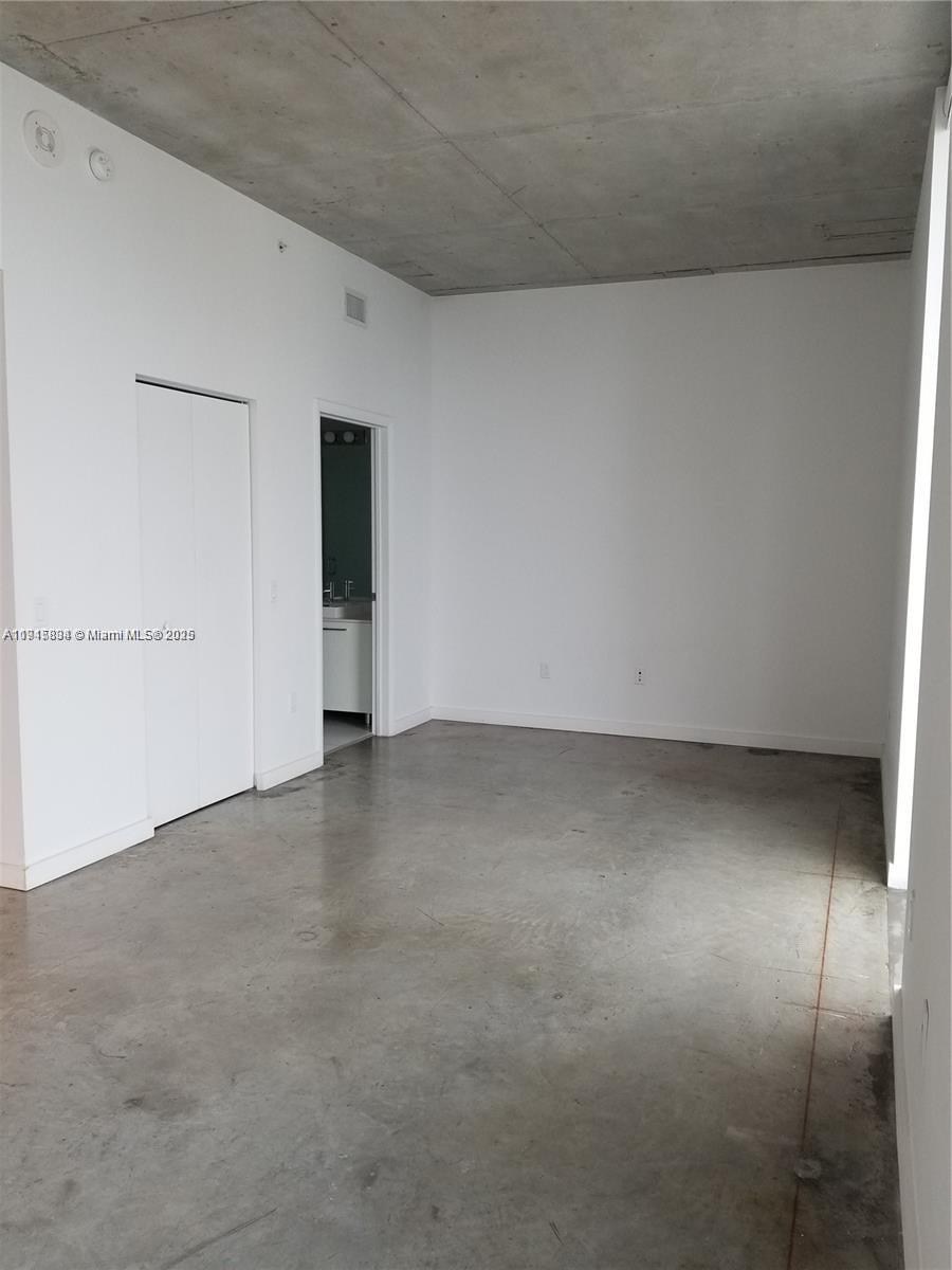 151 SE 1st St # 2604
