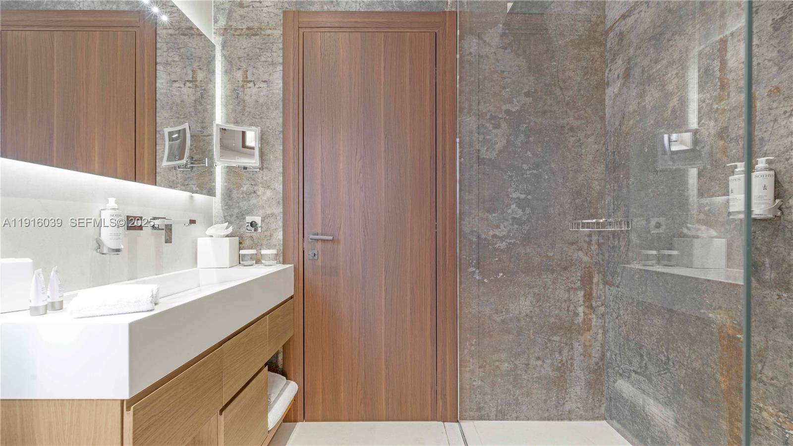 La belle Isnarde Euclia