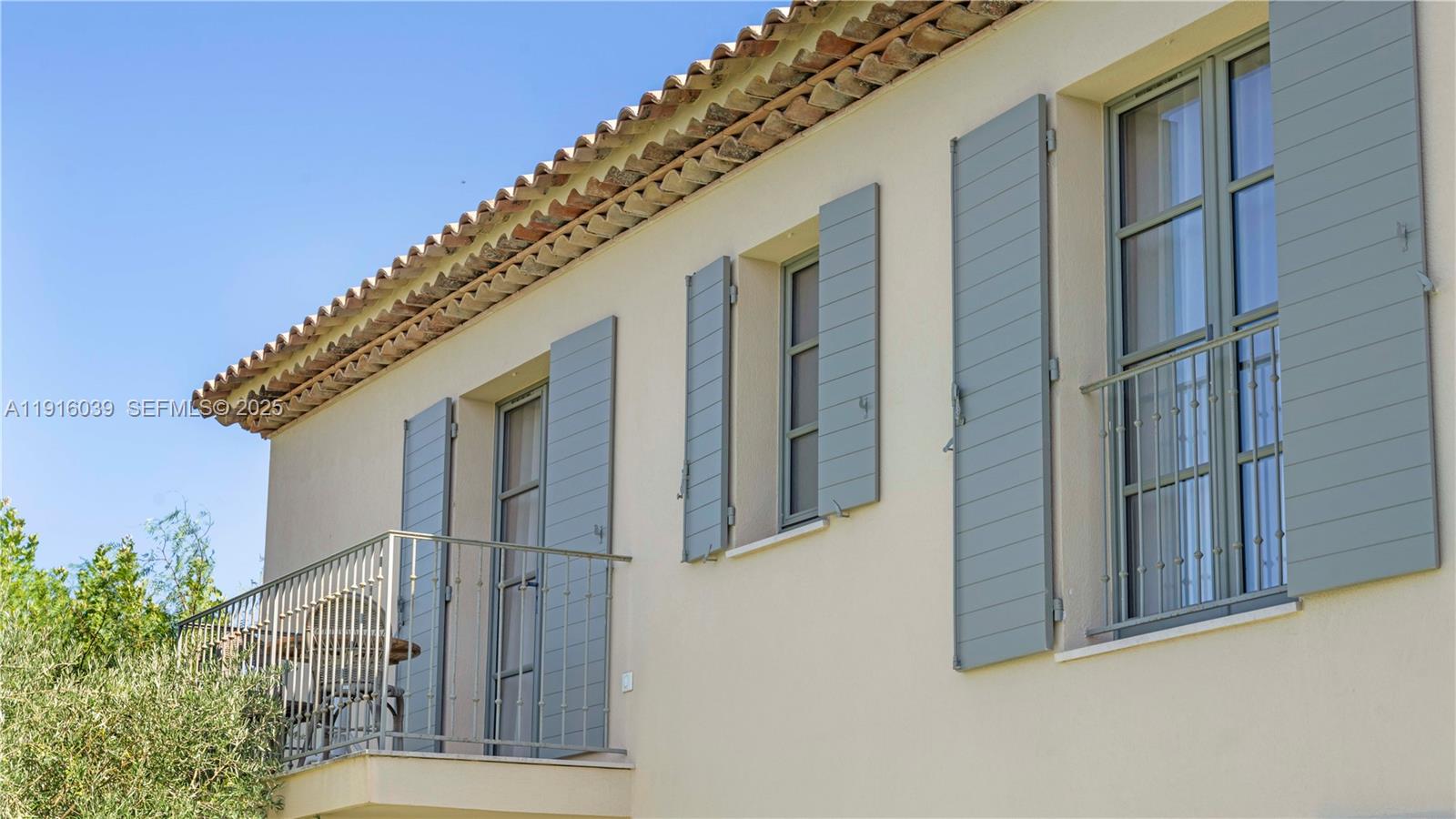 La belle Isnarde Euclia