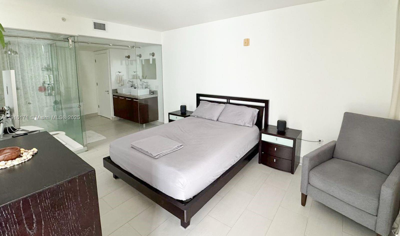 720 NE 62nd St # 103