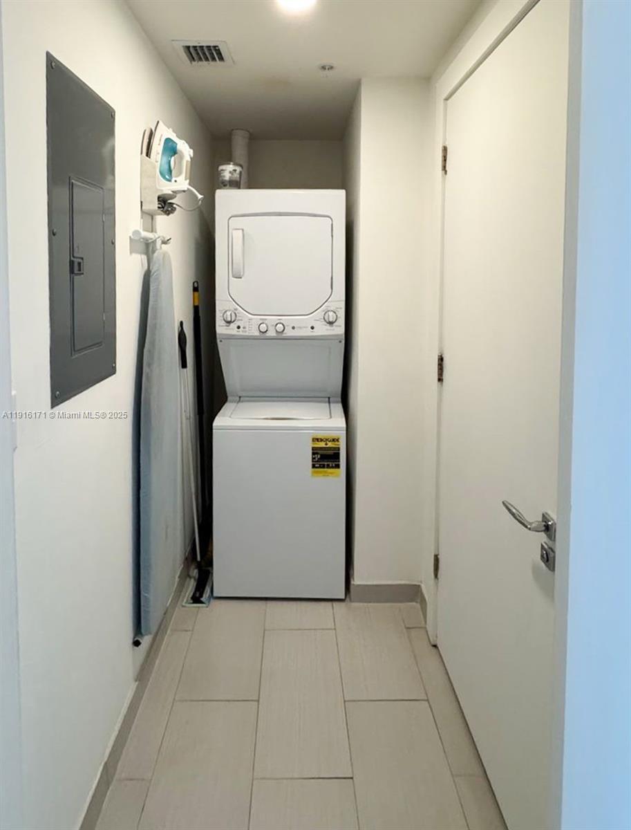 720 NE 62nd St # 103