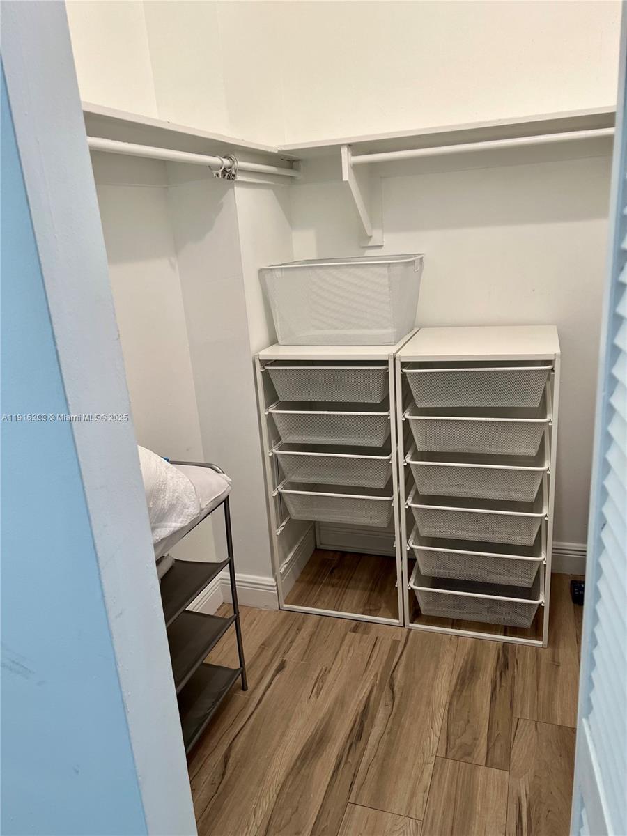 801 Brickell Bay Dr # 1469