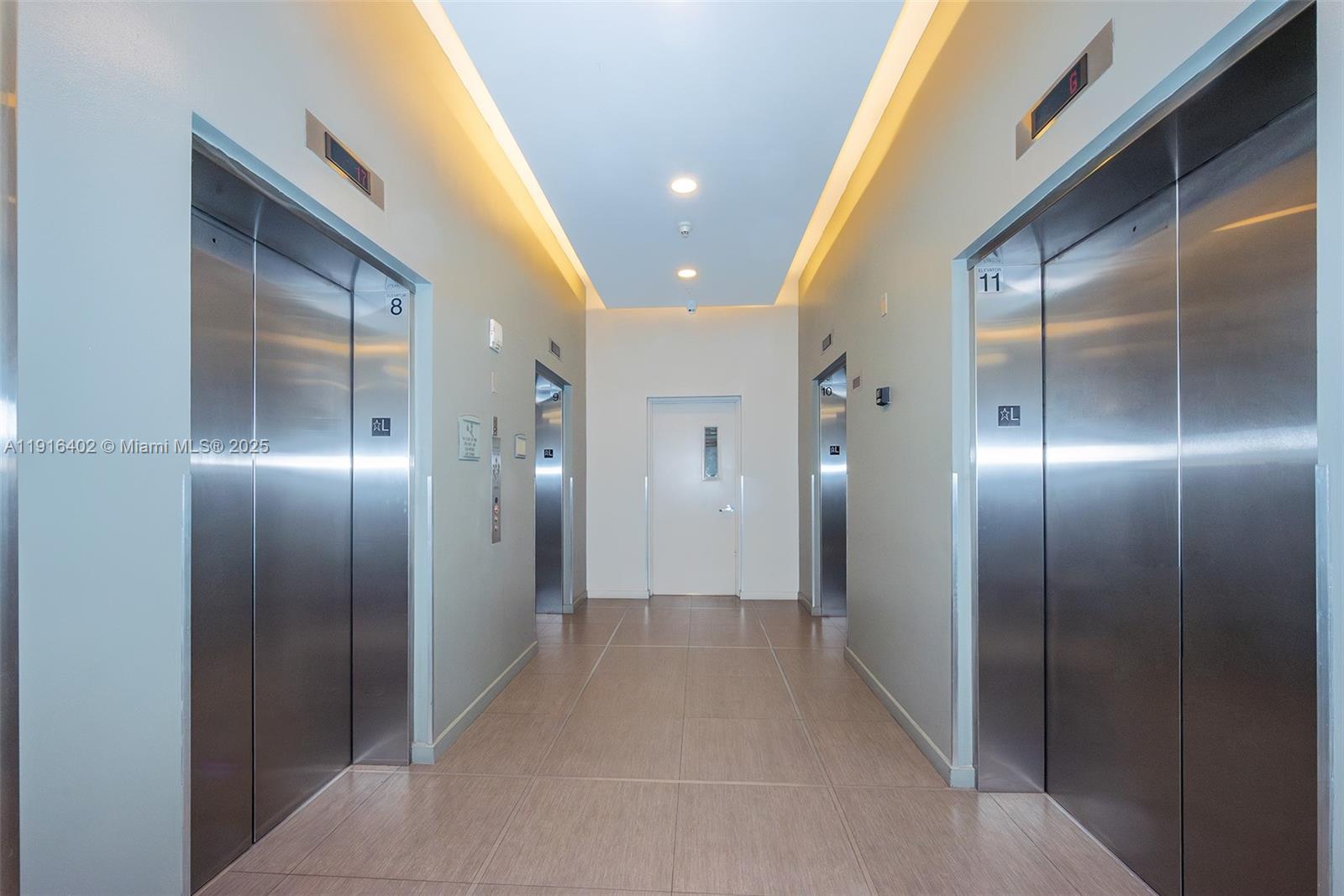 1900 N Bayshore Dr # 4019