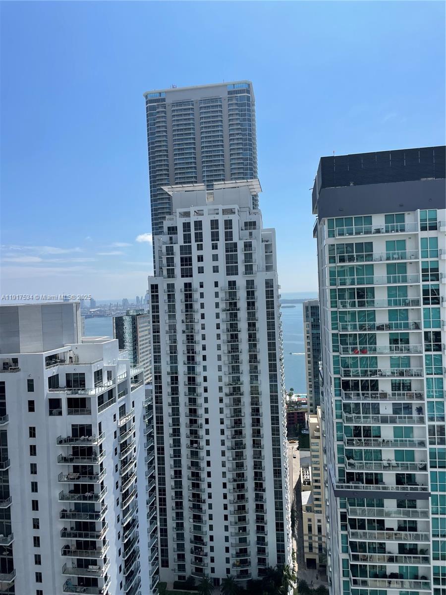 1100 S MIAMI AVE Unit: 4111
