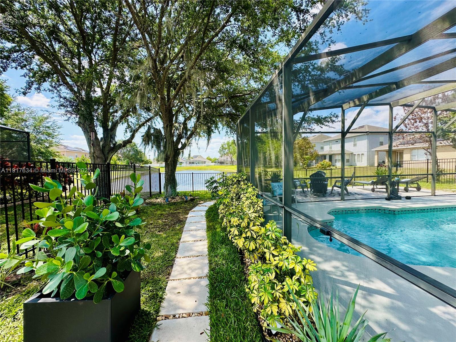 13430 Meadow Bay Loop