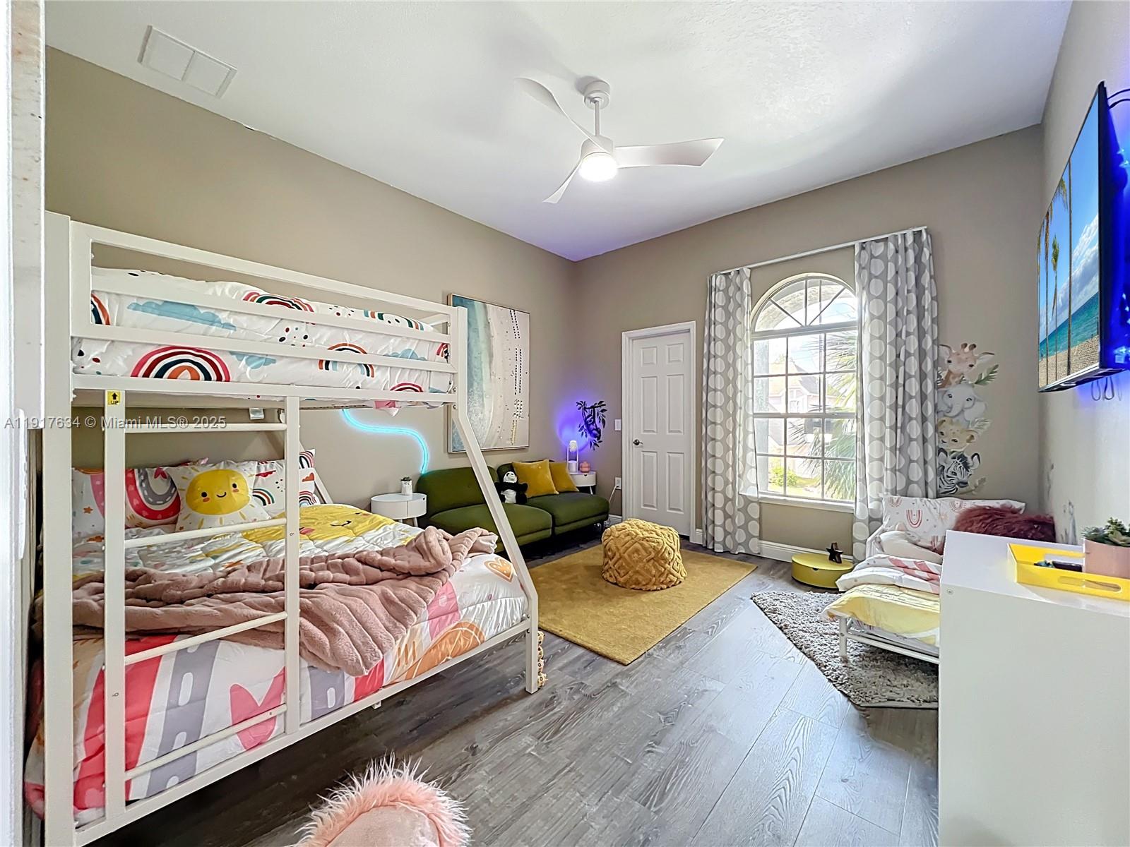 13430 Meadow Bay Loop