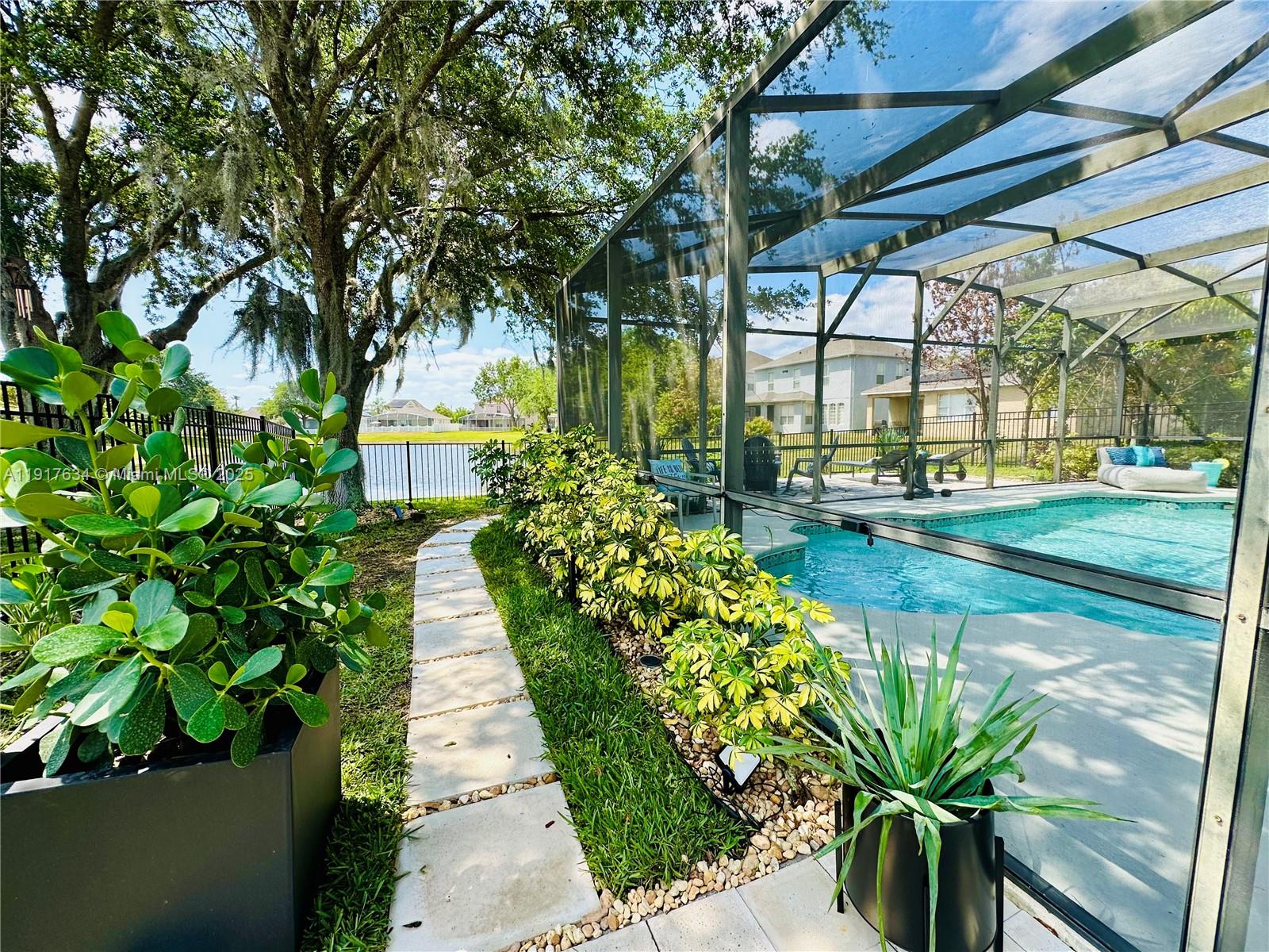 13430 Meadow Bay Loop