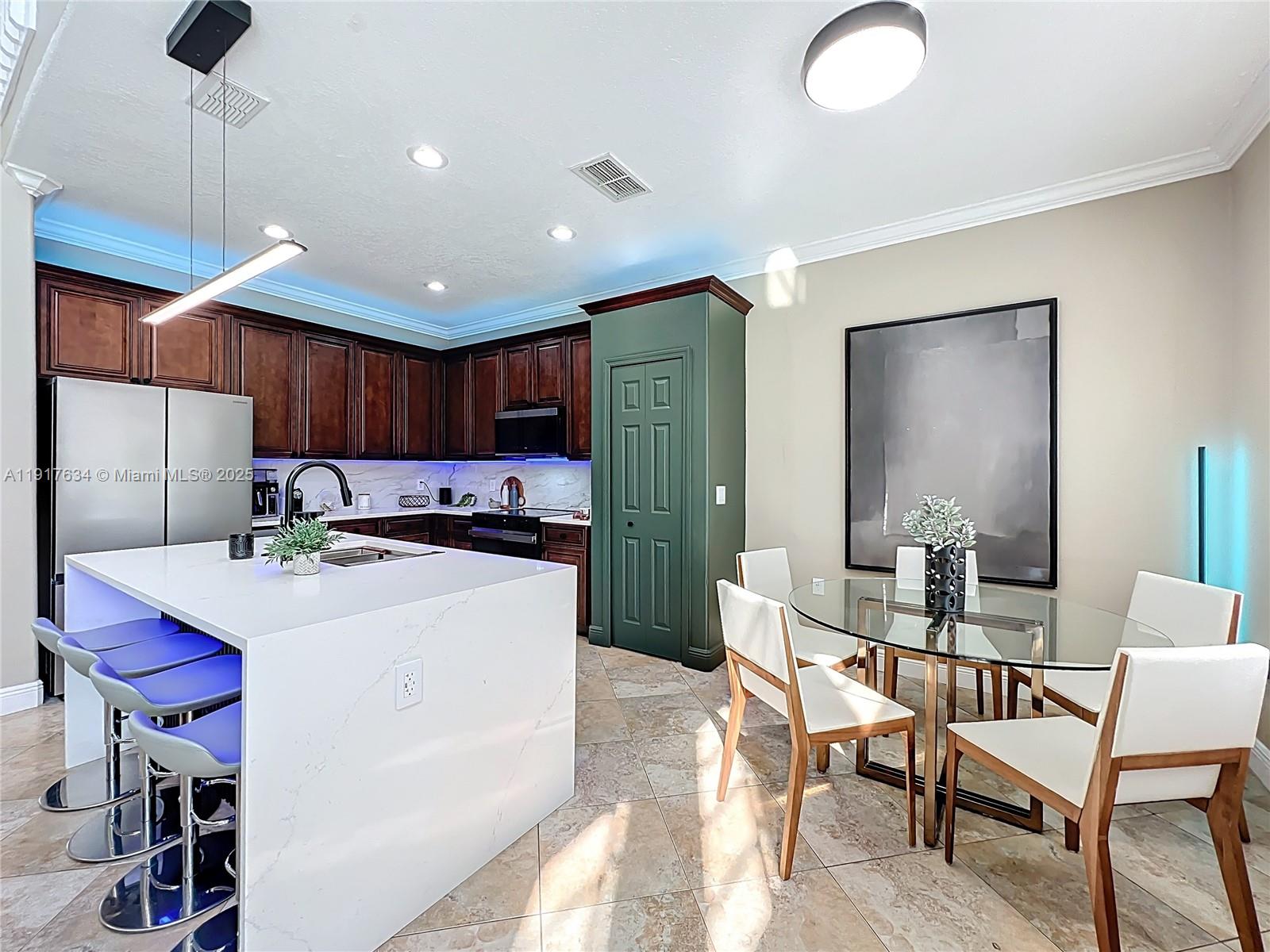 13430 Meadow Bay Loop