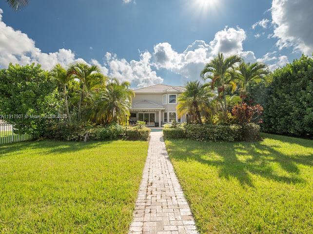 585 SW Yacht Basin Way