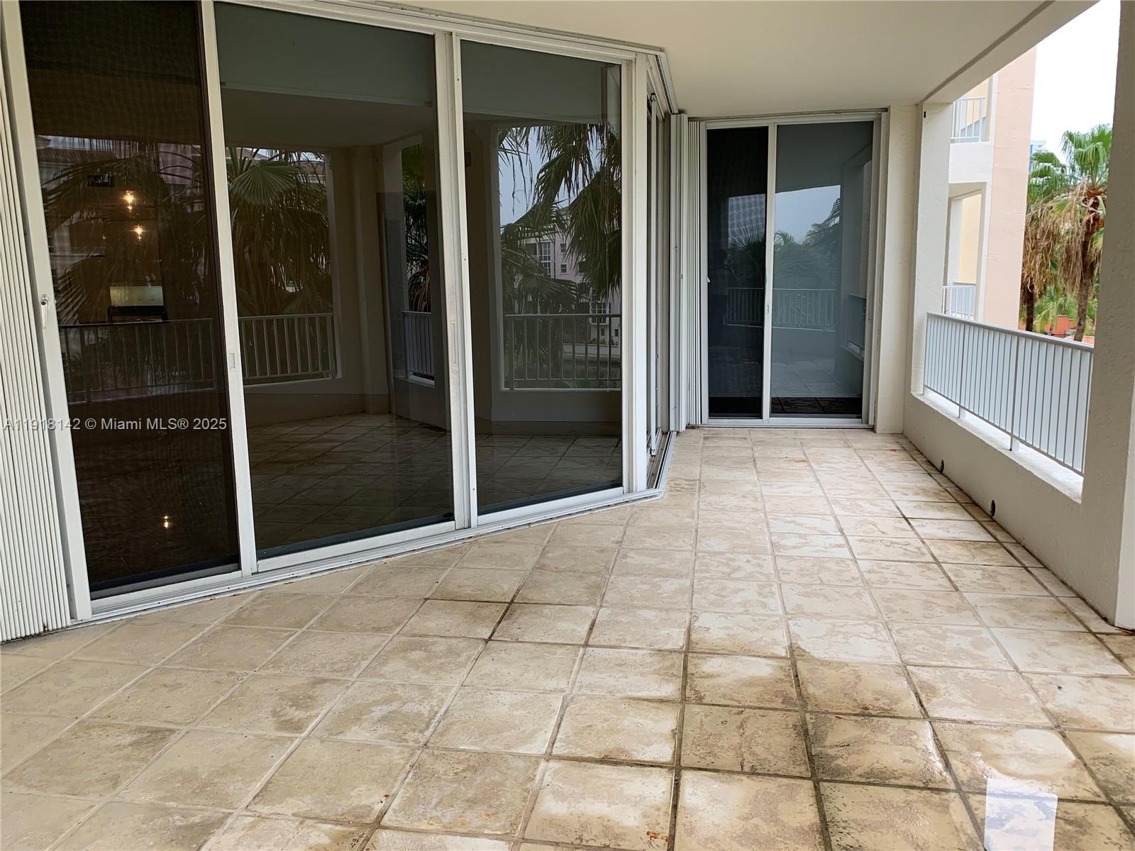 705 CRANDON BL # 406