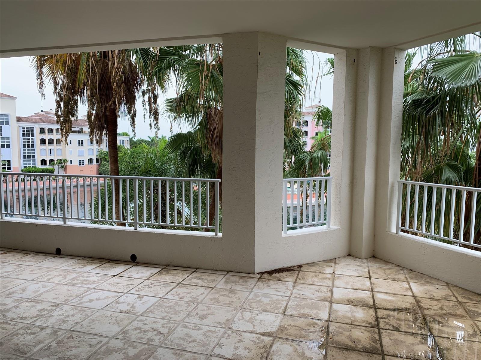 705 CRANDON BL # 406