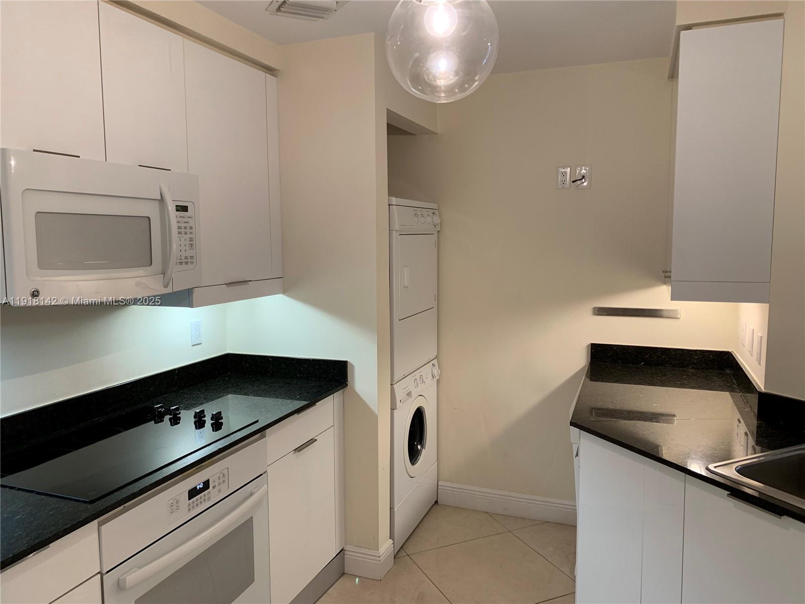 705 CRANDON BL # 406