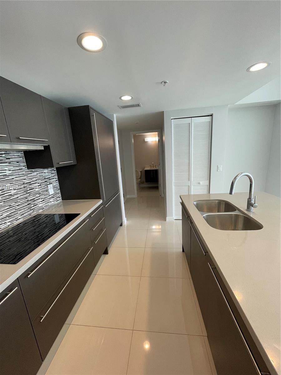 7875 NW 107th Ave # 514