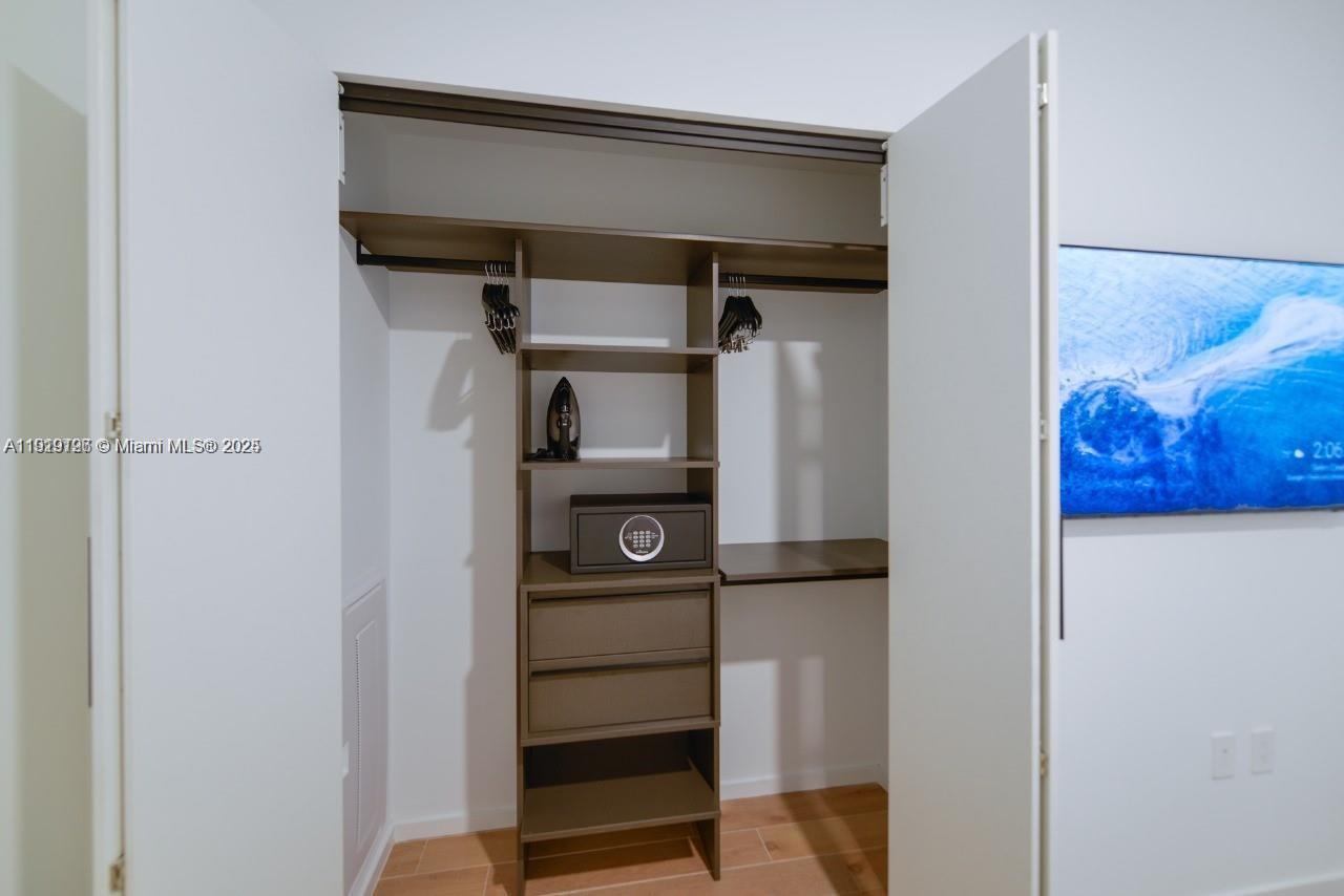 398 NE 5th St # 4210