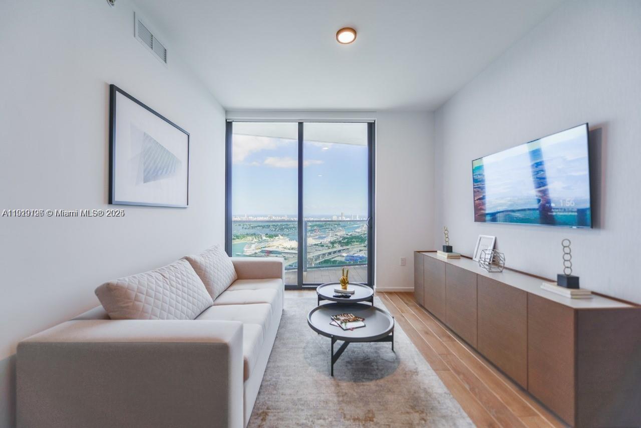 398 NE 5th St # 4210