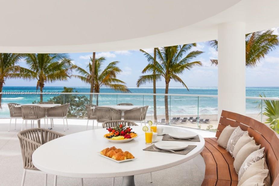 16901 Collins Ave # 2203