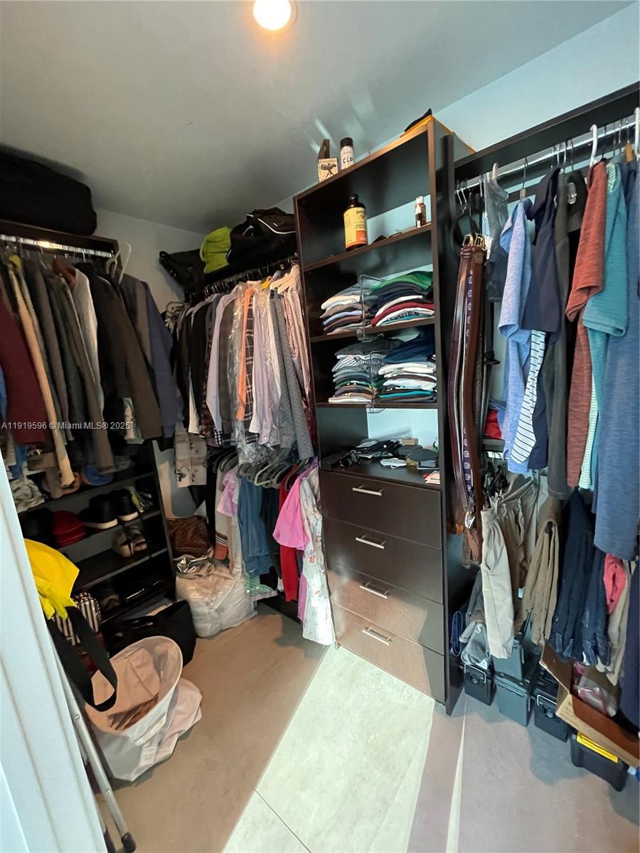 1080 BRICKELL AV # 1502