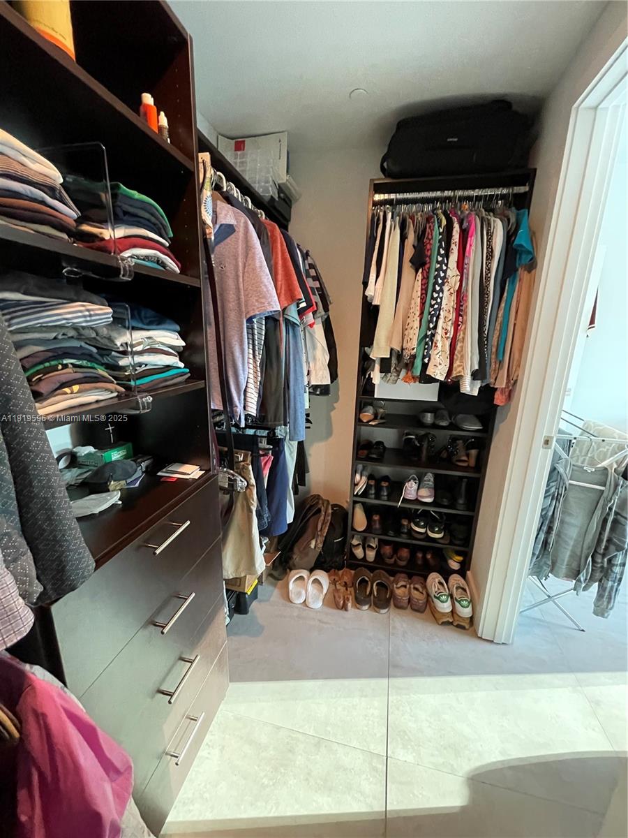 1080 BRICKELL AV # 1502