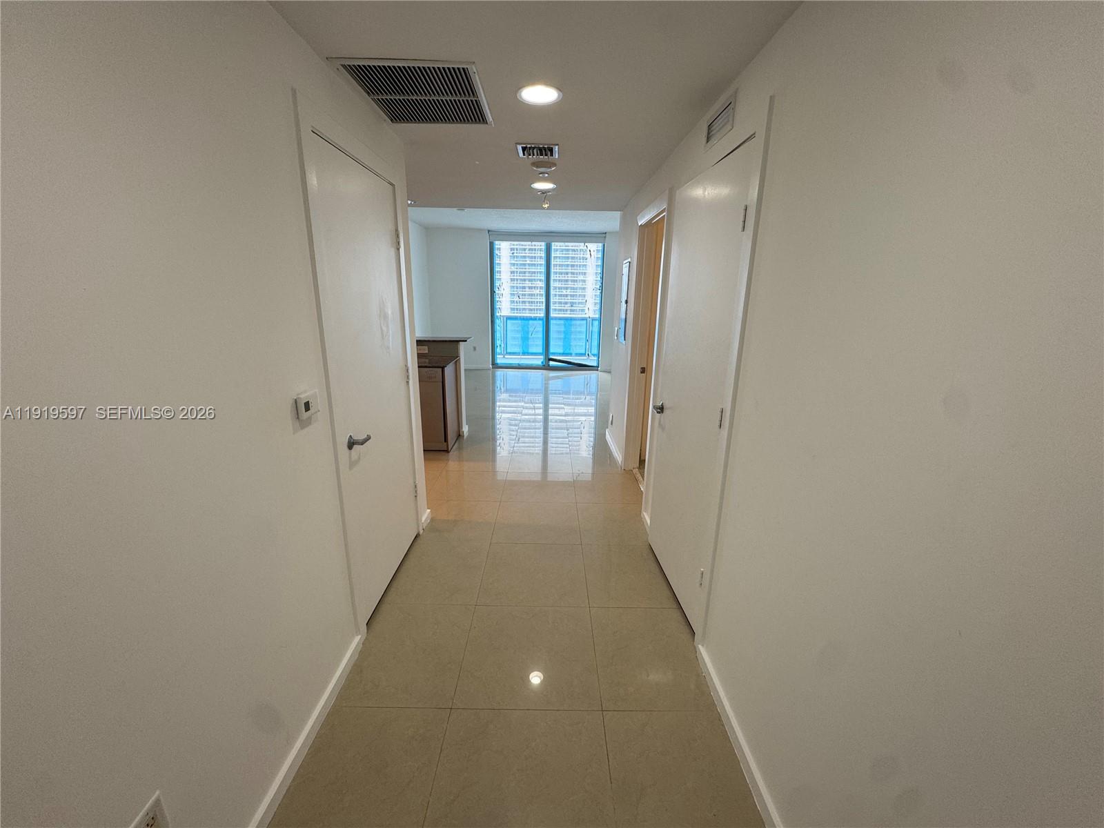 1050 Brickell Ave # 3106