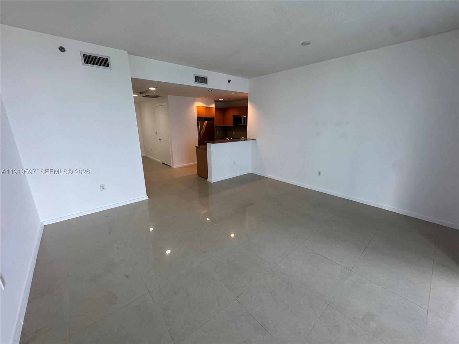 1050 Brickell Ave # 3106