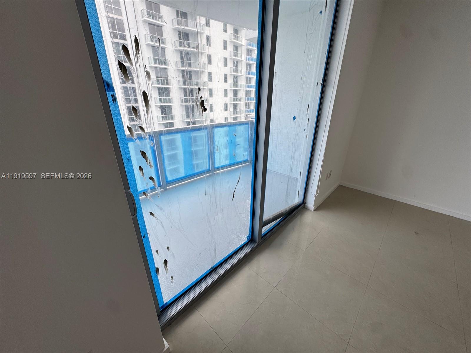 1050 Brickell Ave # 3106