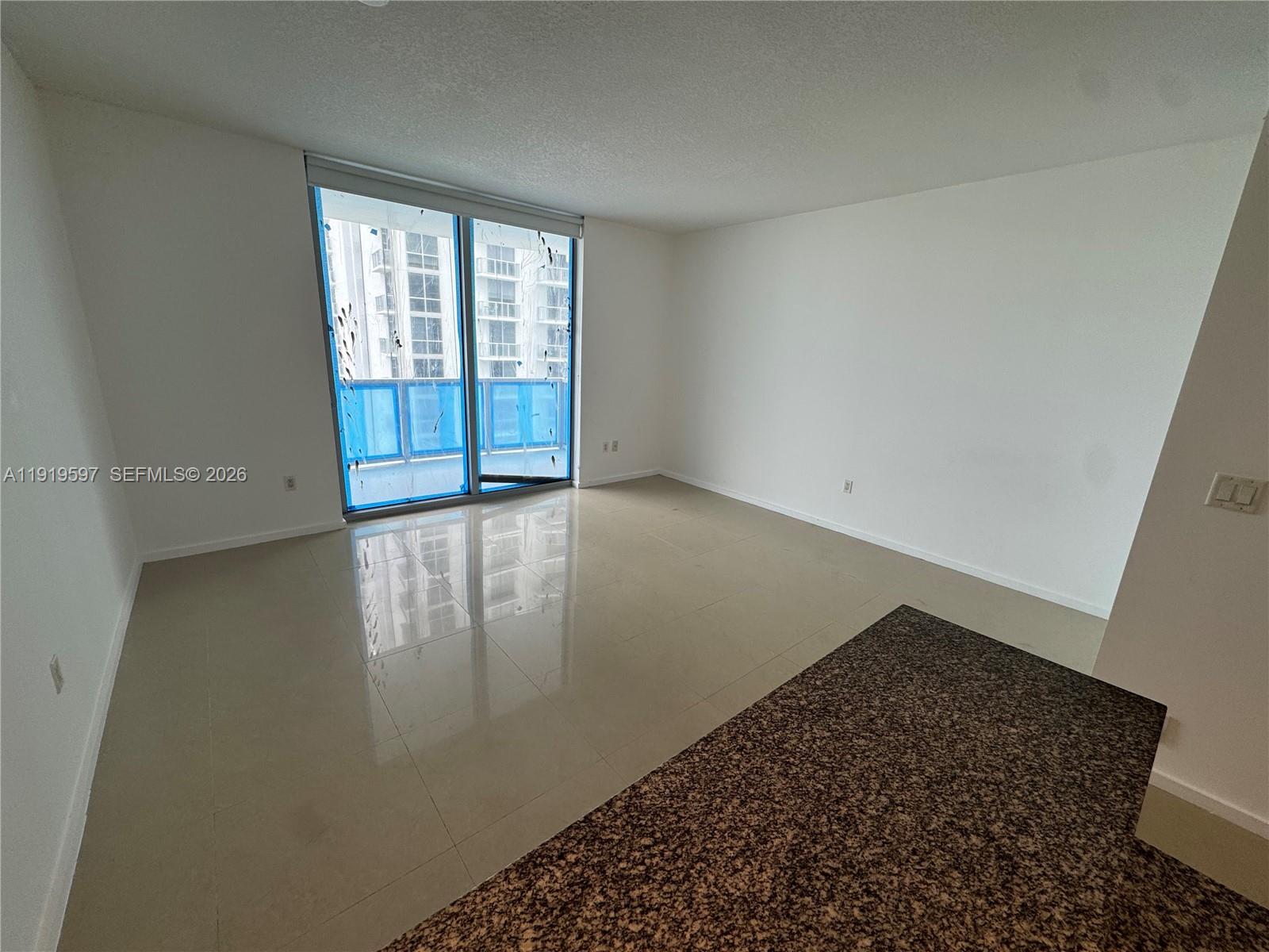 1050 Brickell Ave # 3106