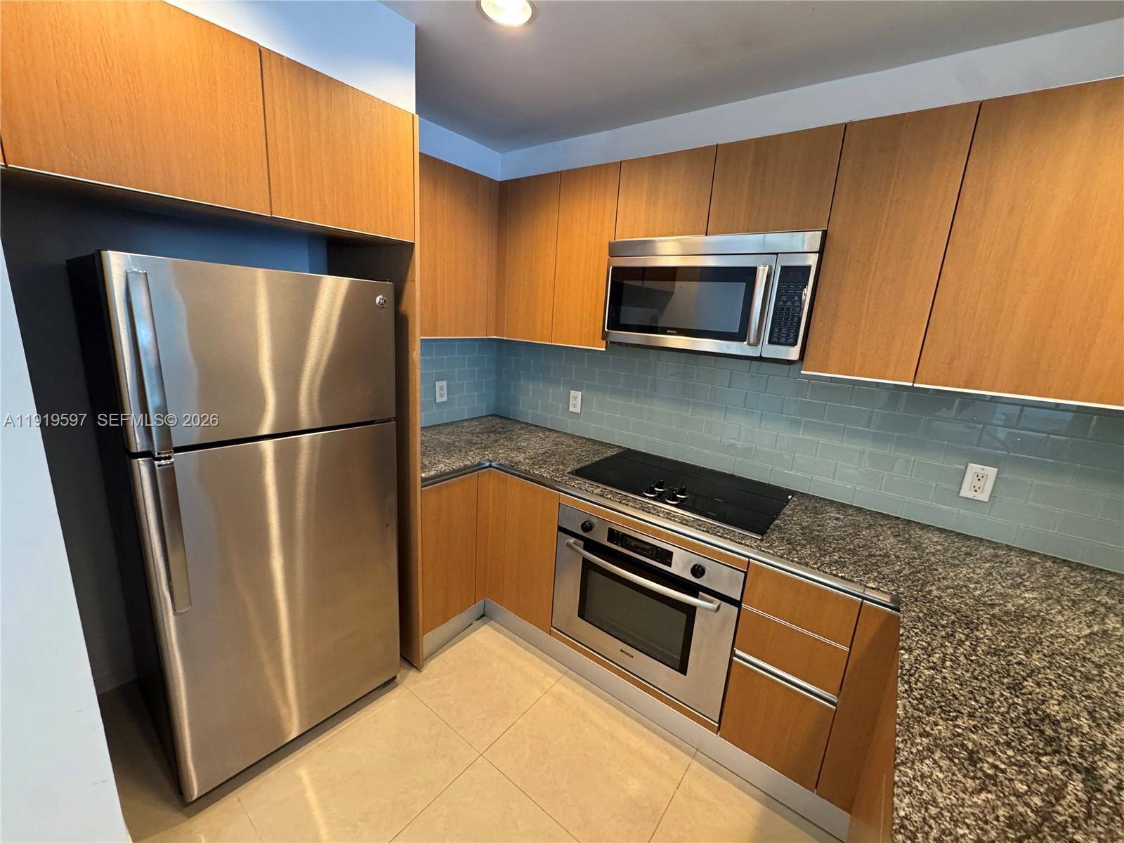 1050 Brickell Ave # 3106