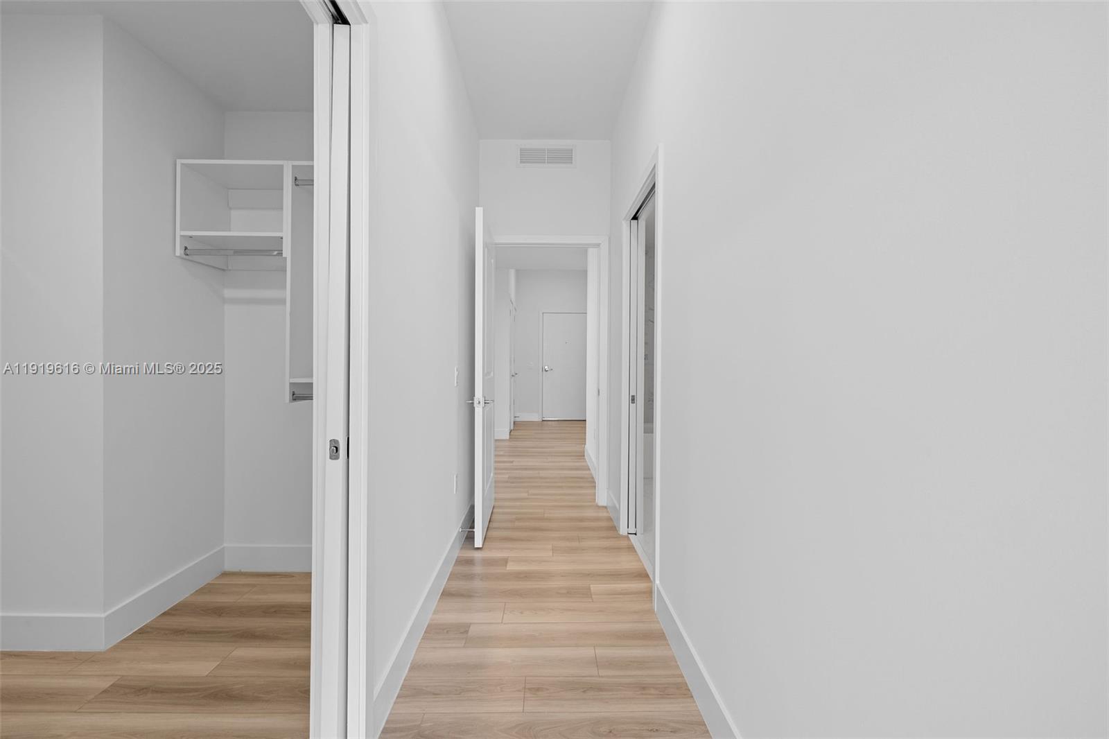 101 Diplomat Pkwy # 901