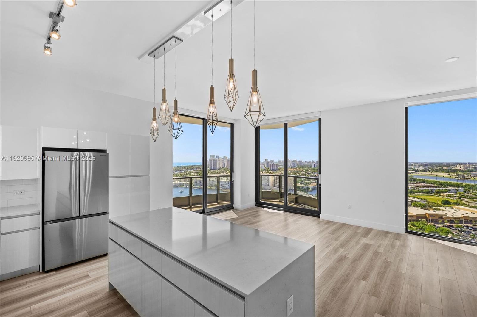 101 Diplomat Pkwy # 2610