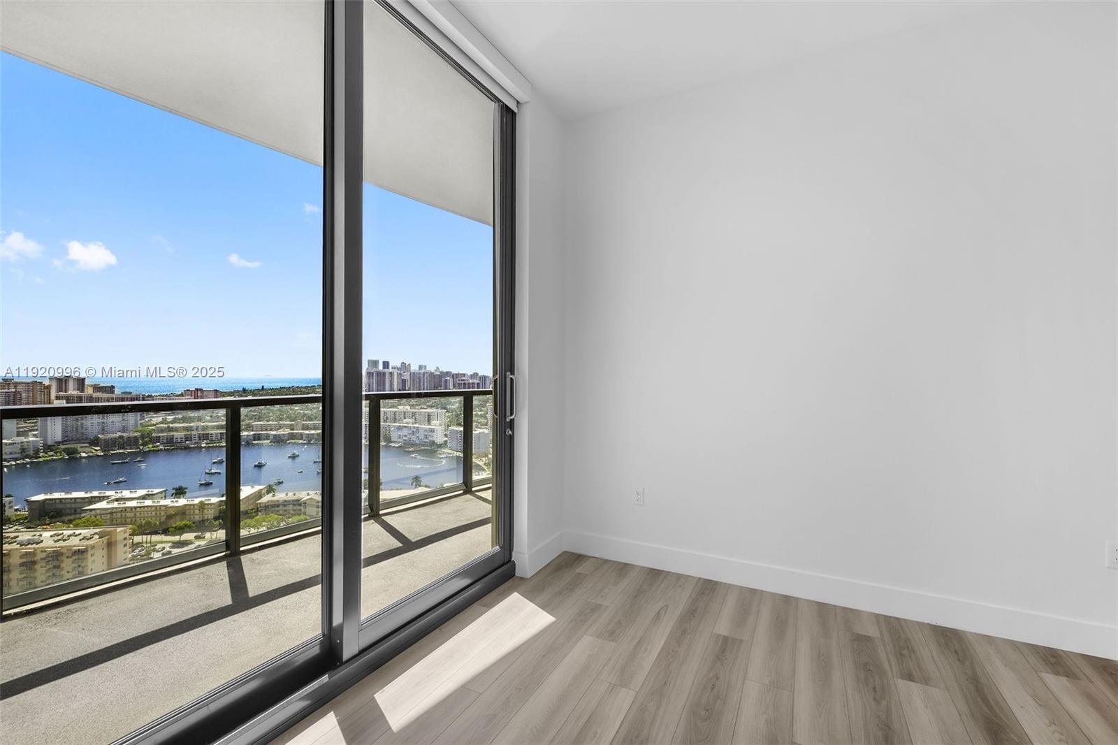 101 Diplomat Pkwy # 2610