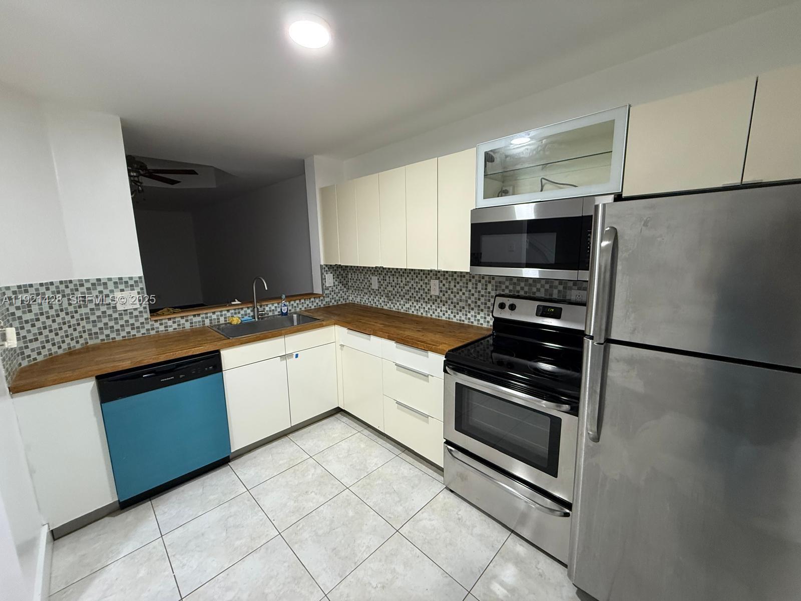 14111 SW 121 Place # 4