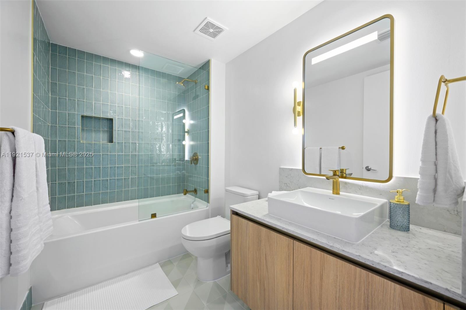 601 NE 1st Ave # 3316