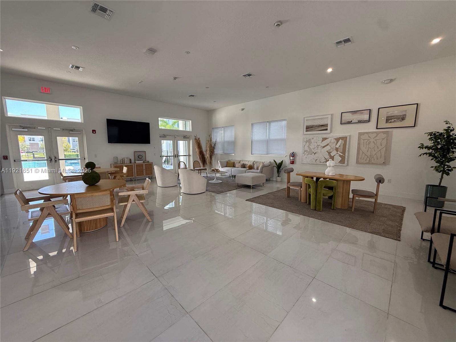 1210 Southstation Place # 201