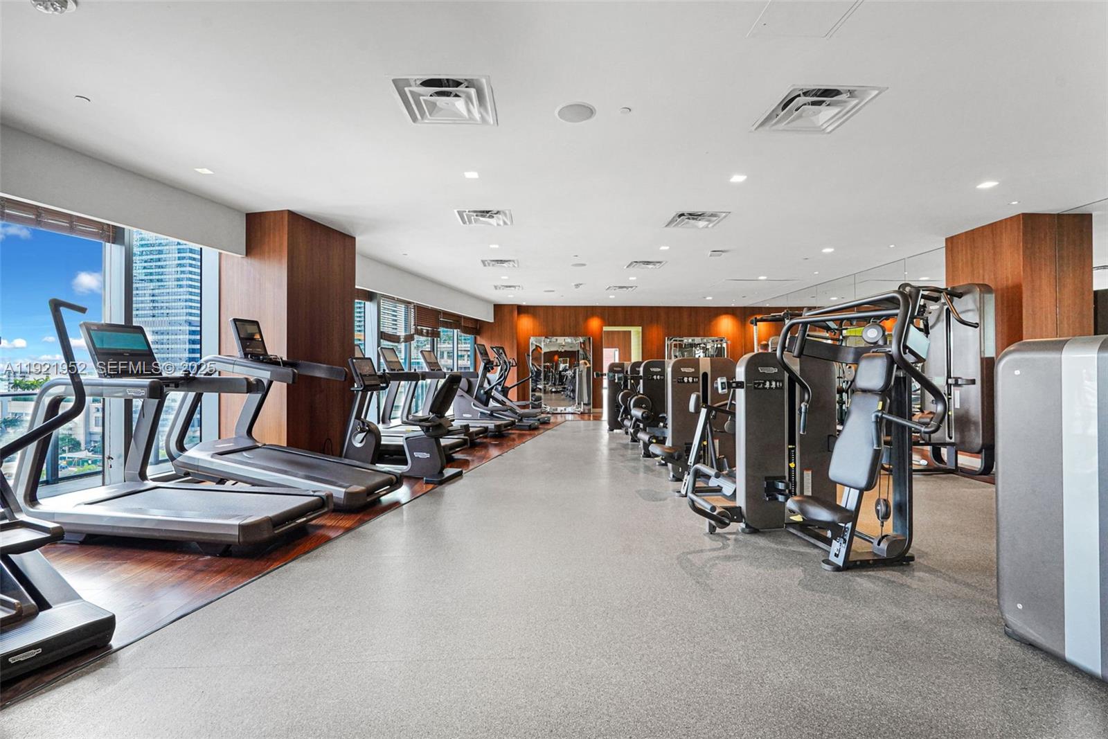 1300 S Miami Ave Unit: 2811