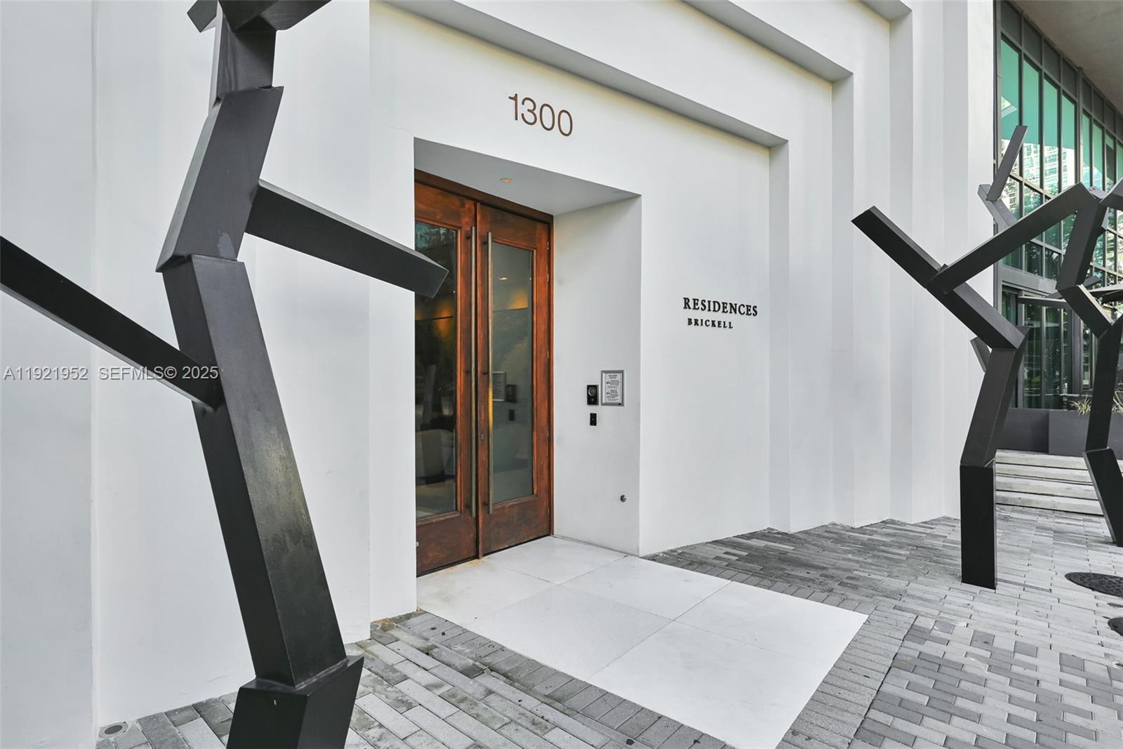 1300 S Miami Ave Unit: 2811