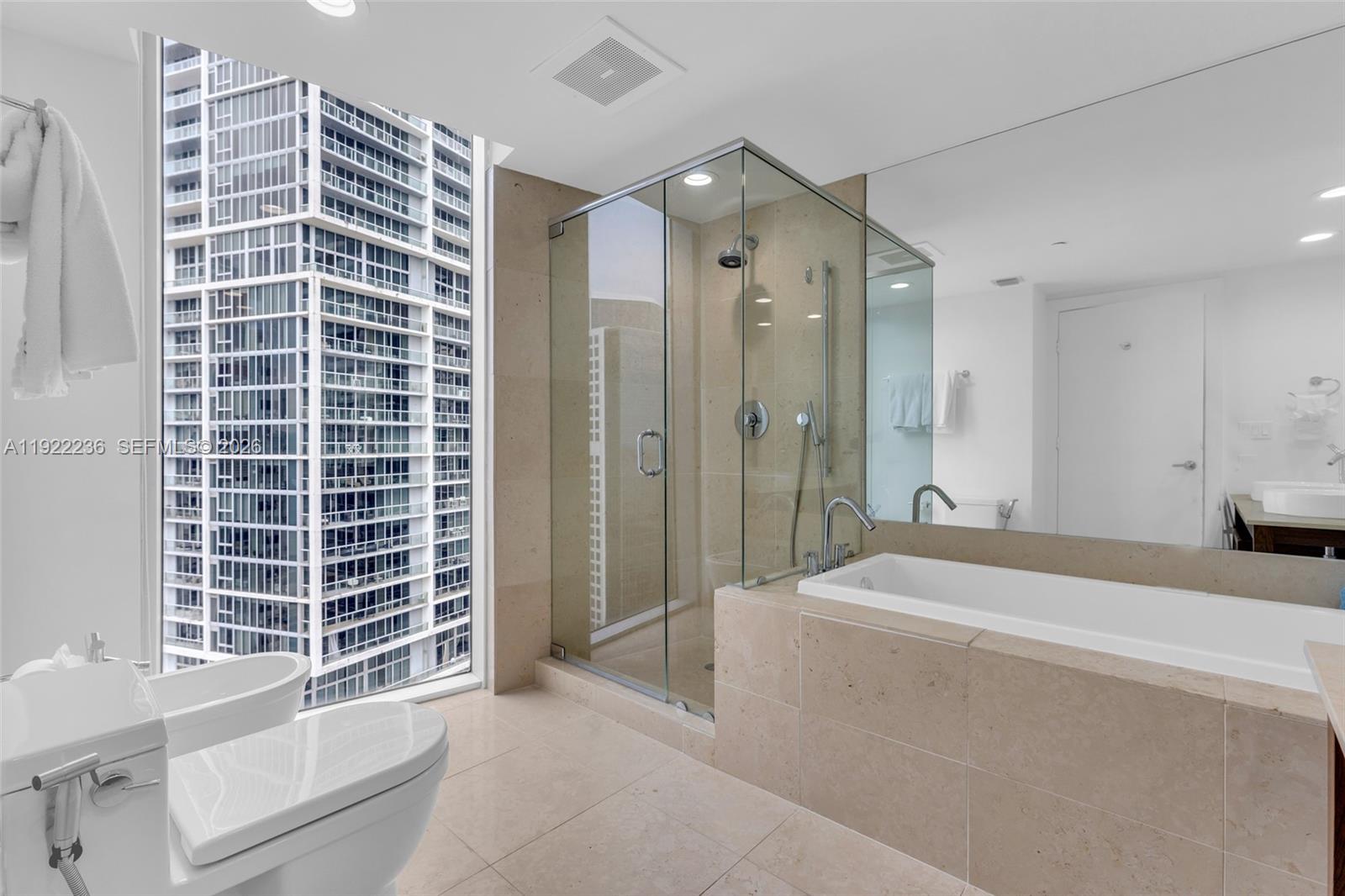 495 Brickell Ave # 3511