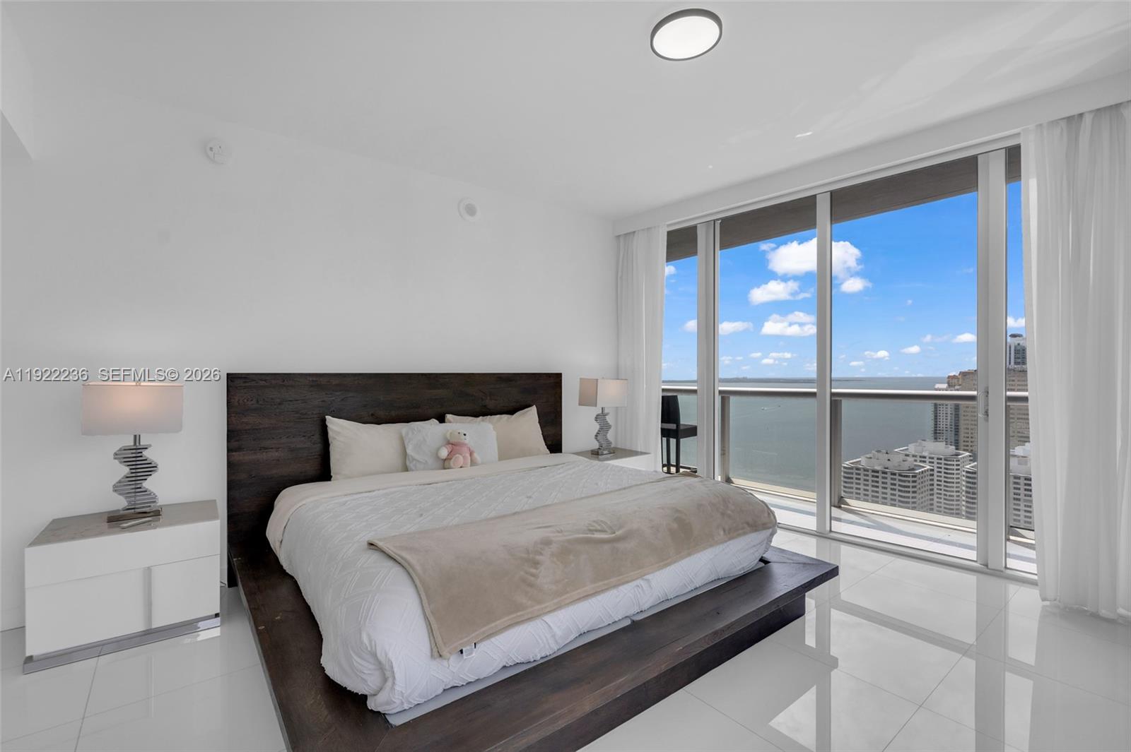 495 Brickell Ave # 3511