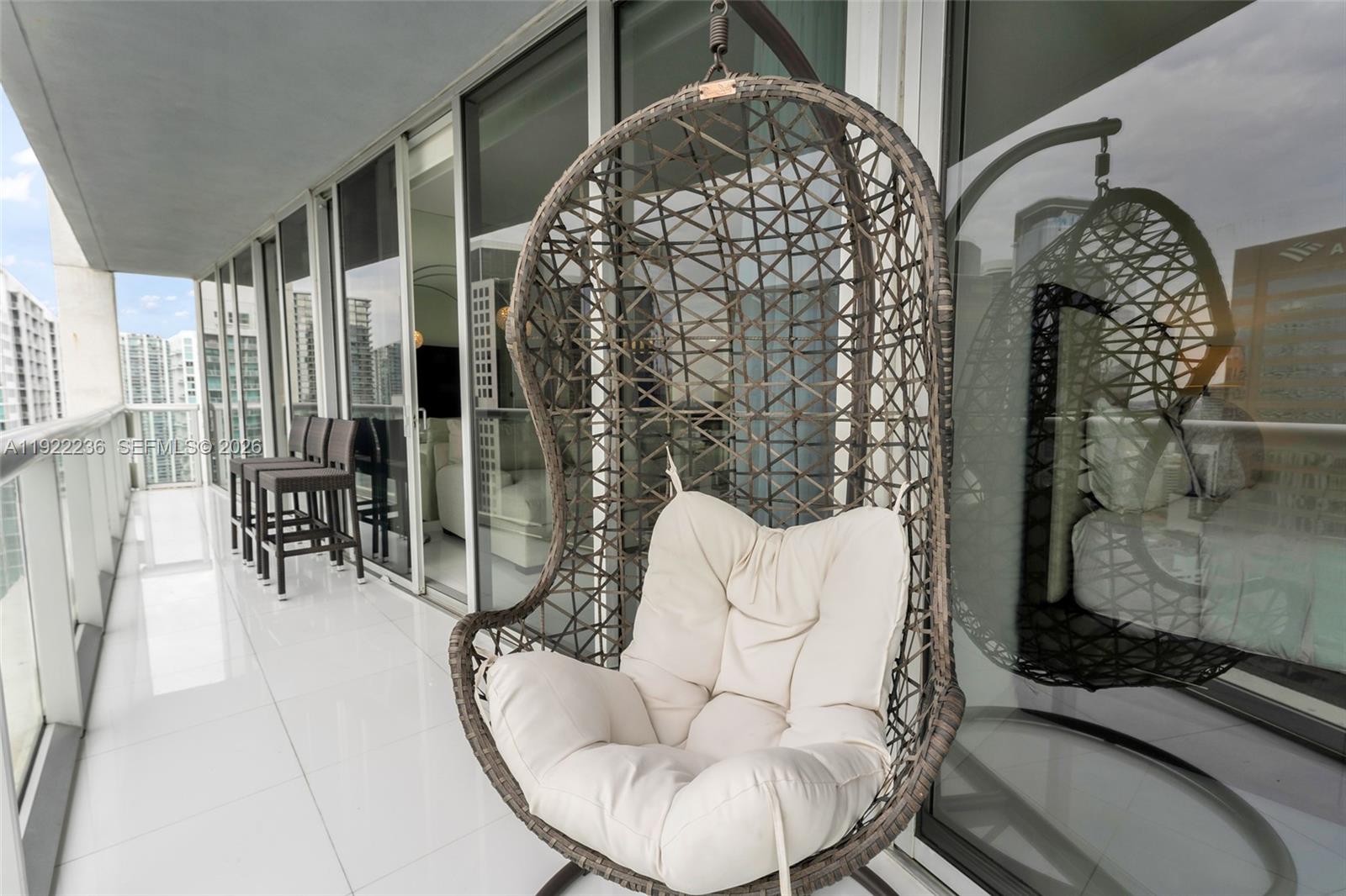 495 Brickell Ave # 3511