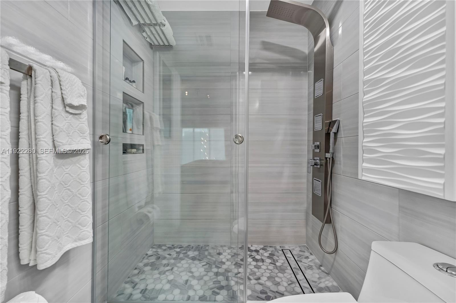 60 SW 13th St # 3604